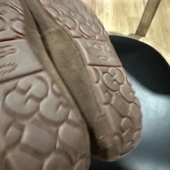 UGG  Olsen Chocolate Suede Slippers  new  no tags - Picture 11 of 12